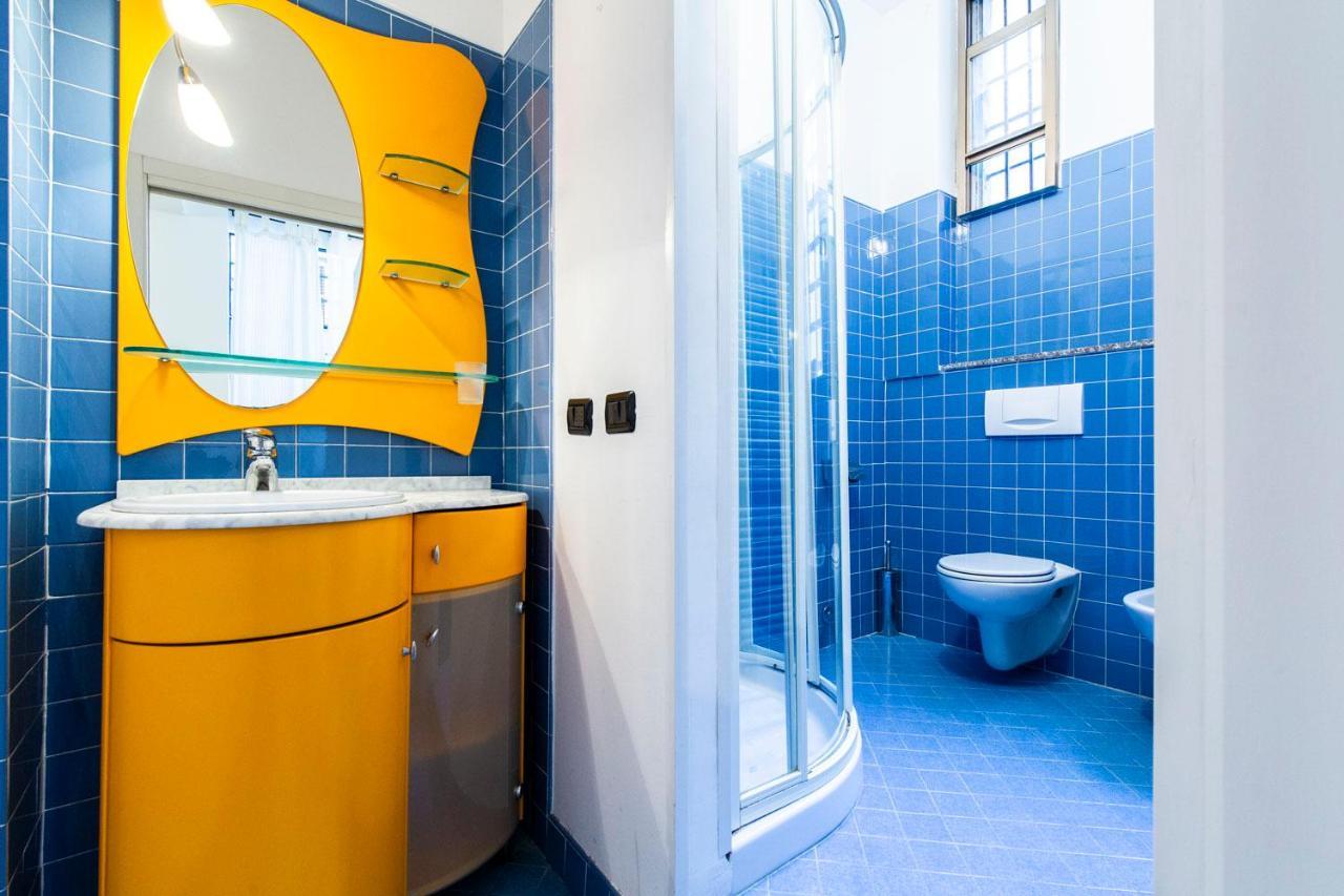 Extensive Terrace Navigli Toy Artistic Apartment Milan Exterior photo